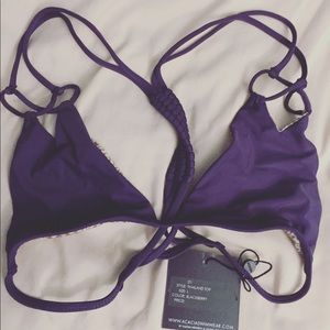 Acacia Thailand top size large